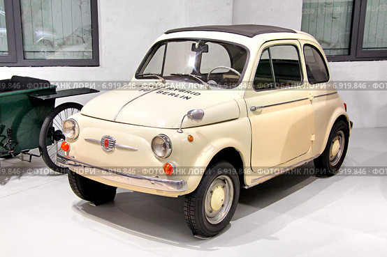Fiat 500 (2014 год). Редакционное фото, фотограф Art Konovalov / Фотобанк Лори