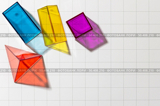 flat lay colorful translucent geometric shapes with copy space. Стоковое фото, агентство Ingram Publishing / Фотобанк Лори