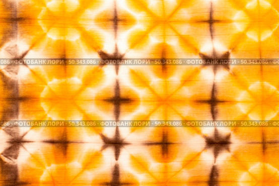flat lay tie dye fabric. Стоковое фото, агентство Ingram Publishing / Фотобанк Лори