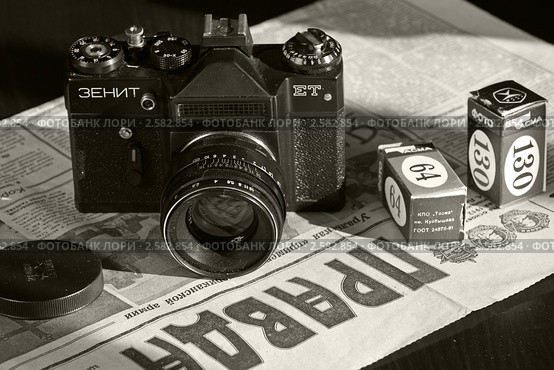 Фотоаппарат "Зенит" (2011 год). Редакционное фото, фотограф Целоусов Дмитрий Геннадьевич / Фотобанк Лори
