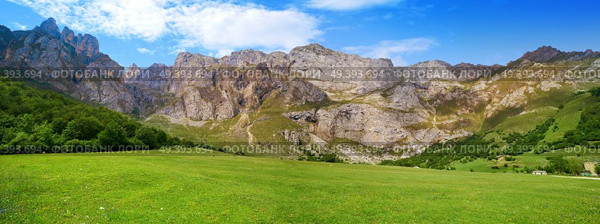 Fuente De mountains in Camaleno Cantabria of Spain. Стоковое фото, агентство Ingram Publishing / Фотобанк Лори