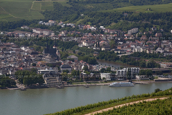 Германия. Долина Рейна, Бинген-на-Рейне (2012 год). Редакционное фото, фотограф Irina Kruskop / Фотобанк Лори