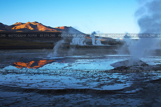 Geyser field El Tatio in Atacama region, Chile. Стоковое фото, агентство Ingram Publishing / Фотобанк Лори