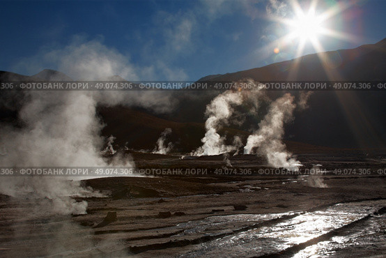 Geyser field El Tatio in Atacama region, Chile. Стоковое фото, агентство Ingram Publishing / Фотобанк Лори