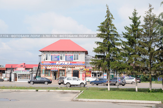 Город Ишим. Магазин стройматериалов "Круиз" (2012 год). Редакционное фото, фотограф Александр Тараканов / Фотобанк Лори