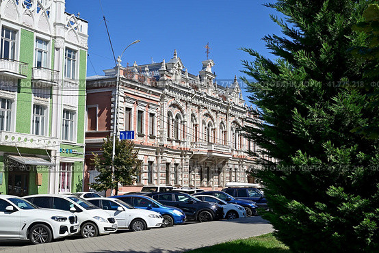Город Краснодар, улица Гимнастическая, 67.  Краснодарский государственный историко-археологический музей-заповедник им. Е.Д. Фелицына (2023 год). Редакционное фото, фотограф Александр Тараканов / Фотобанк Лори