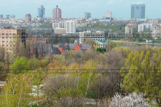 Город весной (2016 год). Стоковое фото, фотограф Короленко Елена / Фотобанк Лори