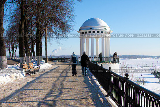 Город Ярославль, набережная (2012 год). Стоковое фото, фотограф ElenArt / Фотобанк Лори