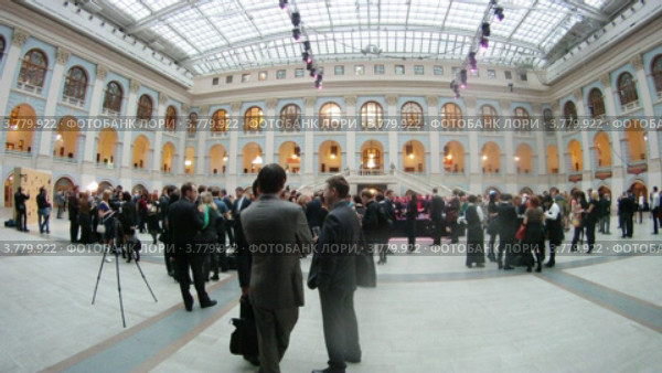 Гости на церемонии награждения победителей премии Брэнд года EFFIE 2011, таймлапс (2012 год). Редакционное видео, видеограф Losevsky Pavel / Фотобанк Лори