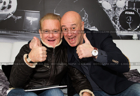 Graham Bonnet британский рок-вокалист, автор песен и Игорь Сандлер (2012 год). Редакционное фото, фотограф Marina_Zubritskaya / Фотобанк Лори