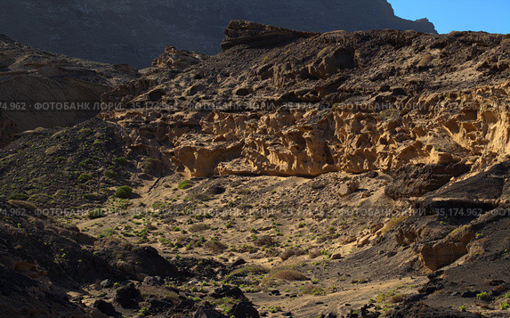 Gran Canaria, amazing sand stone erosion figures in ravines on Punta de las Arenas cape on the western part of the island, also called Playa de Artenara (2020 год). Стоковое фото, фотограф Tamara Kulikova / Фотобанк Лори