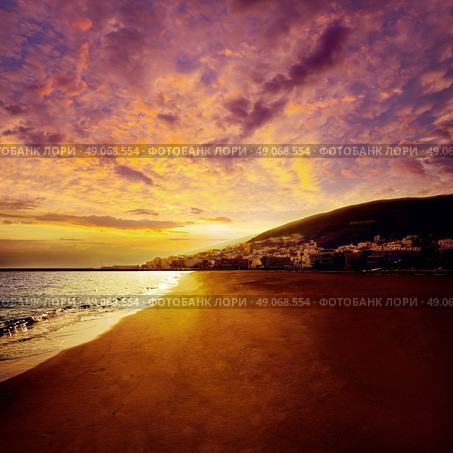 Gran Tarajal beach Fuerteventura at Canary Islands of Spain. Стоковое фото, агентство Ingram Publishing / Фотобанк Лори