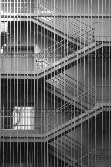 gray metal staircase in the building. gray metal staircase. Стоковое фото, агентство Ingram Publishing / Фотобанк Лори