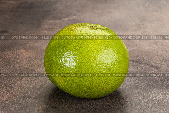 Green ripe fruit sweetie citrus. Стоковое фото, фотограф Андрей Старостин / Фотобанк Лори