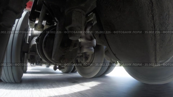 Грузовик Peterbilt. Работа механизма сцепления машины. Peterbilt truck. Operation of the machine's clutch mechanism. Стоковое видео, видеограф Евгений Романов / Фотобанк Лори