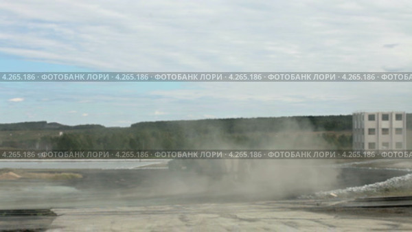 Грузовики Урал на выставке "Оборона и защита 2012", город Нижний Тагил (2013 год). Редакционное видео, видеограф Игорь Долгов / Фотобанк Лори
