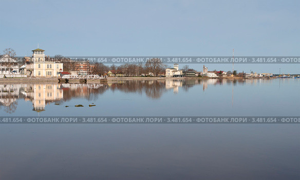 Хаапсалу весенним днем. Эстония (2012 год). Стоковое фото, фотограф Виктор Карасев / Фотобанк Лори