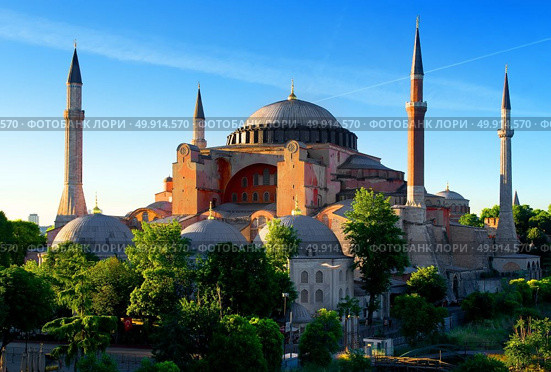 Hagia Sophia in summer Istanbul at sunny day, Turkey. Стоковое фото, агентство Ingram Publishing / Фотобанк Лори