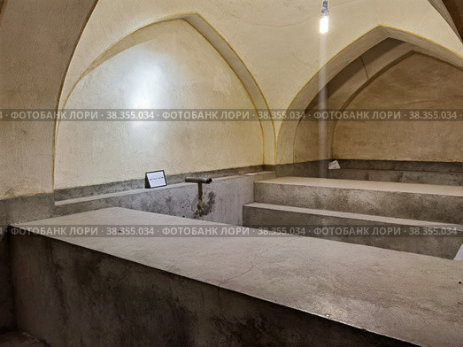 Хамам-баня в одной из башен Крепости Керим-Хана в Ширазе (Иран) (2022 год). Редакционное фото, фотограф Максим Гулячик / Фотобанк Лори