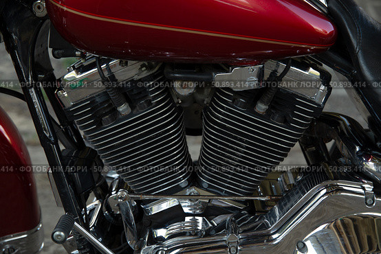 Harley-Davidson Road King FLHRCI. Редакционное фото, фотограф Валентина Кунц / Фотобанк Лори
