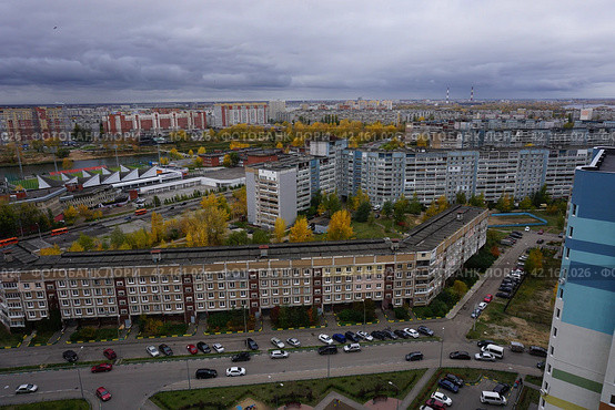 High apartment buildings in the metropolis. City by the river. (2018 год). Стоковое фото, фотограф Egor Sarantstv / Фотобанк Лори