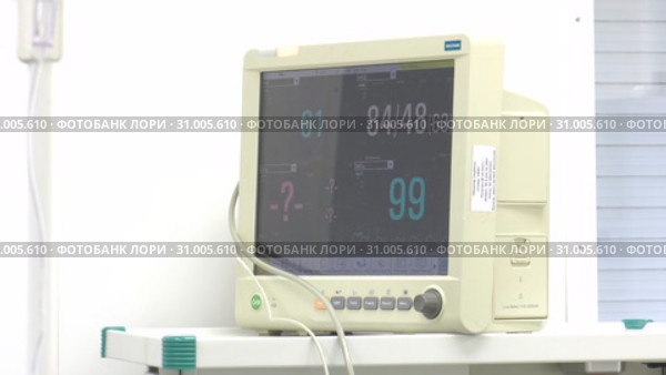 Хирургия. Медицинский монитор. Surgery. Medical monitor. (2019 год). Редакционное видео, видеограф Евгений Романов / Фотобанк Лори