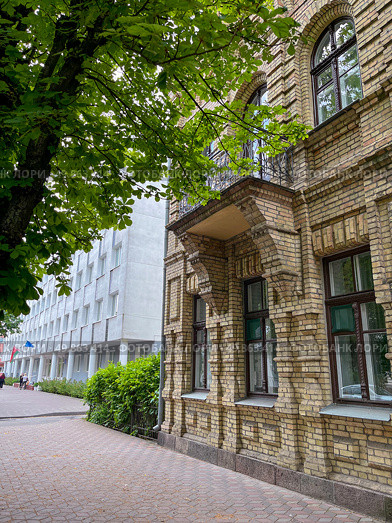 Historical center of Brest - picturesque streets. Стоковое фото, фотограф IRYNA ZAKHARANKA / Фотобанк Лори