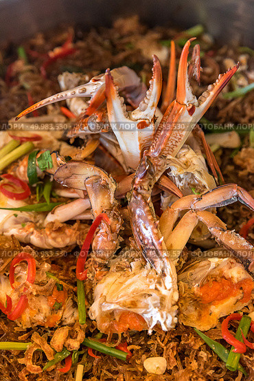 Hot Steamed Crabs with vermicelli. Стоковое фото, агентство Ingram Publishing / Фотобанк Лори