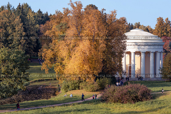 Храм Дружбы. Павловский музей-заповедник. (2020 год). Редакционное фото, фотограф Юрий Кирсанов / Фотобанк Лори