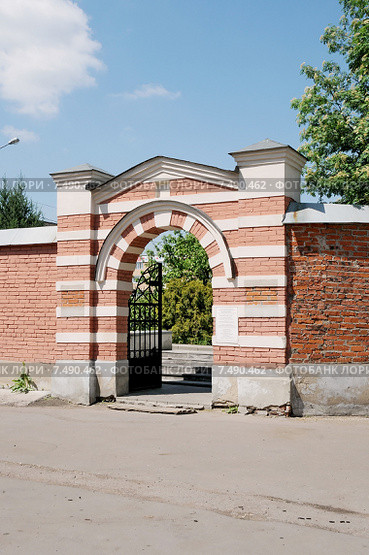 Храм иконы Пресвятой Богородицы «Отрада и Утешение» (Ватопедской) на Ходынском поле близ Солдатенковской, ныне Боткинской, больницы г. Москвы. (2015 год). Стоковое фото, фотограф stargal / Фотобанк Лори