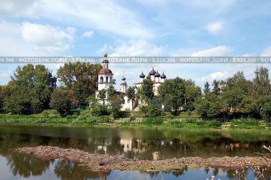 Храм Преподобного Димитрия Прилуцкого на Наволоке. Вологда (2012 год). Стоковое фото, фотограф Светлана Колобова / Фотобанк Лори