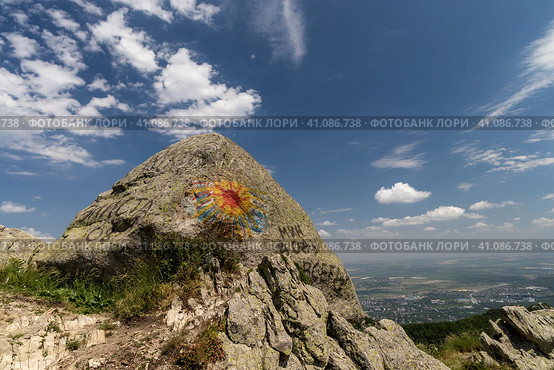 Храм Солнца на горе Бештау (2022 год). Редакционное фото, фотограф Aliz_red_s / Фотобанк Лори