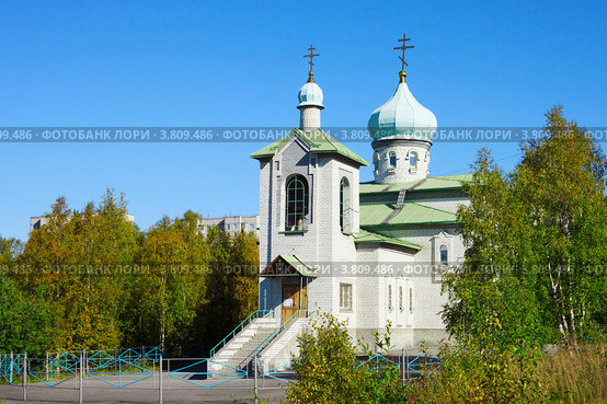 Храм Успенья Пресвятой Богородицы в Ковдоре (2012 год). Стоковое фото, фотограф Александр Романов / Фотобанк Лори
