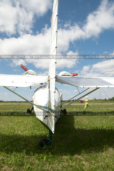 Hydroplane SK-12 Orion on little airport (2013 год). Редакционное фото, фотограф Сергей Буторин / Фотобанк Лори