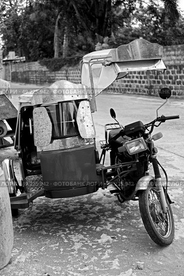 in asia philipphines the typical tuk tuk motorbike for tourist. Стоковое фото, агентство Ingram Publishing / Фотобанк Лори
