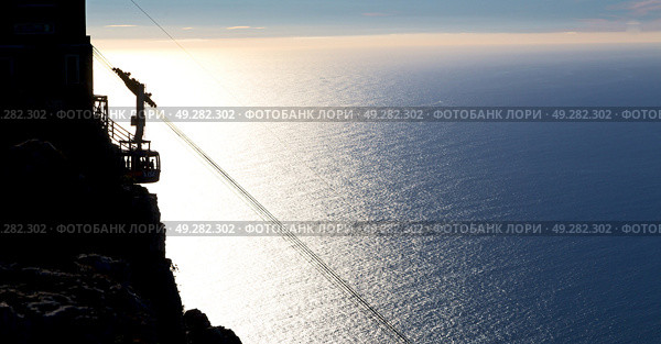 in south africa coastline cape town funicular and  the sunrise sun. Стоковое фото, агентство Ingram Publishing / Фотобанк Лори