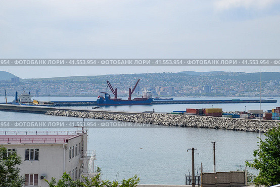 Industrial seaport of city of Novorossiysk, industrial zone. Стоковое фото, фотограф Леонид Еремейчук / Фотобанк Лори