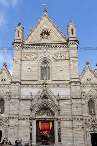 Италия. Неаполь. Собор Святого Януария (Дуомо Сан-Дженнаро). Italy. Naples. Cathedral of St. Januarius (Duomo of San Gennaro). Стоковое фото, фотограф Алексей Смышляев / Фотобанк Лори