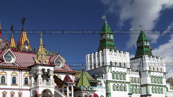 Измайловский кремль (Кремль в Измайлово), Москва, Россия - один из самых ярких и интересных городских достопримечательностей, включая музеи, рестораны, ярмарки и рынки и многие другие достопримечательности (2017 год). Редакционное видео, видеограф Владимир Журавлев / Фотобанк Лори