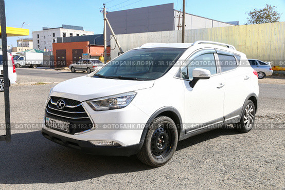 JAC S3 (2022 год). Редакционное фото, фотограф Art Konovalov / Фотобанк Лори