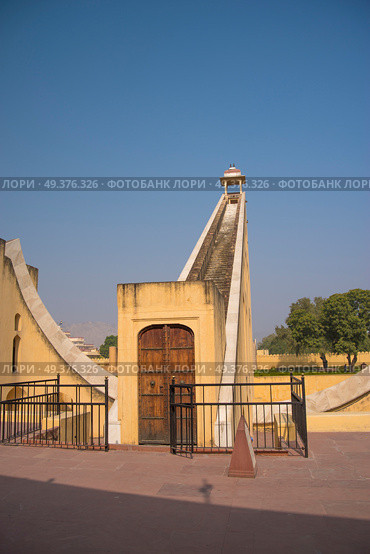 Jantar Mantar - the observatory, built in 1727-1734 gg. Rajput by Maharaja Sawai Jai Singh in which he founded shortly before the city of Jaipur. Стоковое фото, агентство Ingram Publishing / Фотобанк Лори