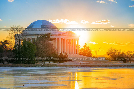 Jefferson Memorial at winter sunset (2018 год). Стоковое фото, фотограф Sergey Borisov / Фотобанк Лори