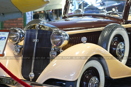 Кабриолет Horch 830BL “Glazer” (Глейзер) в музее техники Вадима Задорожного (2011 год). Редакционное фото, фотограф Алёшина Оксана / Фотобанк Лори