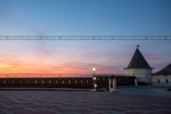 Казань. Безымянная башня Казанского кремля (2013 год). Редакционное фото, фотограф Литвяк Игорь / Фотобанк Лори