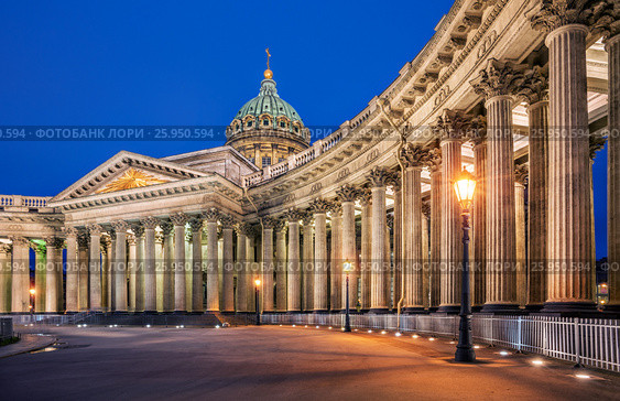 Kazan Cathedral with night illumination in St. Petersburg before dawn (2016 год). Стоковое фото, фотограф Baturina Yuliya / Фотобанк Лори
