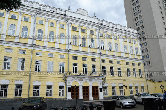 Казань. Улица Лобачевского.  Российская академия наук. Kazan. Lobachevsky street. (2023 год). Редакционное фото, фотограф Светлана Федорова / Фотобанк Лори