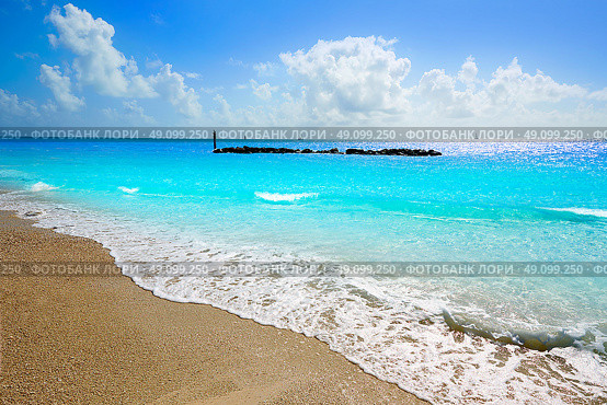 Key West beach Fort Zachary Taylor Park in Florida USA. Стоковое фото, агентство Ingram Publishing / Фотобанк Лори