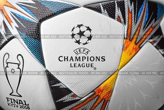 Kiev, Ukraine - February 22, 2018 Official Champions League Final Soccer Ball, on the ball is the trophy of the Champions League and the inscription in English "Final" and "Kiev 2018". The final of the Champions League 2017-2018 will be held in Kiev on May 26. Close up. Kiev, Ukraine - February 22, 2018 official Champions League Final Soccer Ball. Редакционное фото, агентство Ingram Publishing / Фотобанк Лори