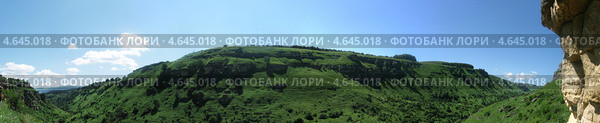 Кисловодск. Ущелье реки Березовой. Вид со скального массива "Французский бастион" Стоковое фото, фотограф Дмитрий Зорин / Фотобанк Лори