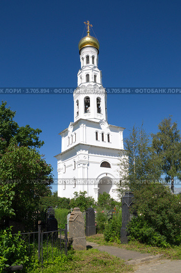 Колокольня храмового комплекса в селе Завидово, Тверской области. Стоковое фото, фотограф Елена Коромыслова / Фотобанк Лори